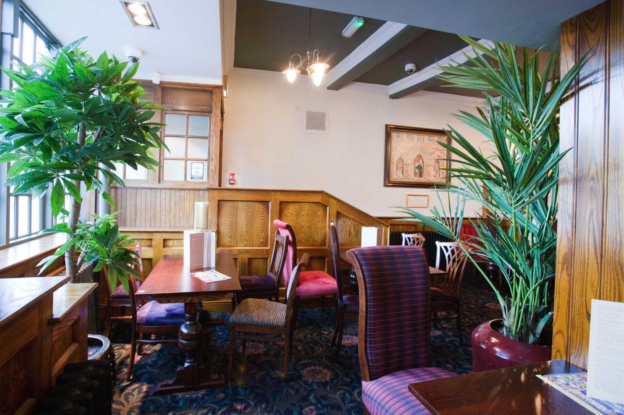 The Unicorn Hotel Wetherspoon Ripon Esterno foto