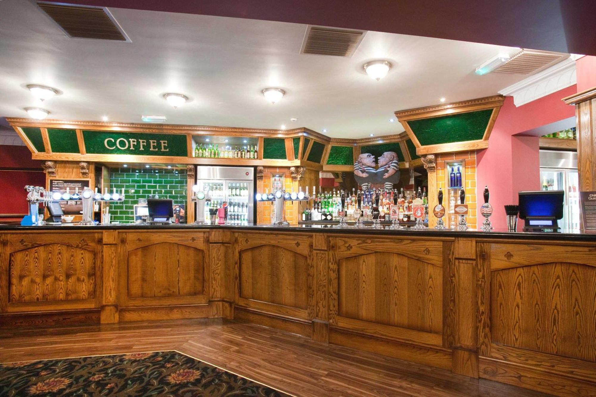 The Unicorn Hotel Wetherspoon Ripon Esterno foto